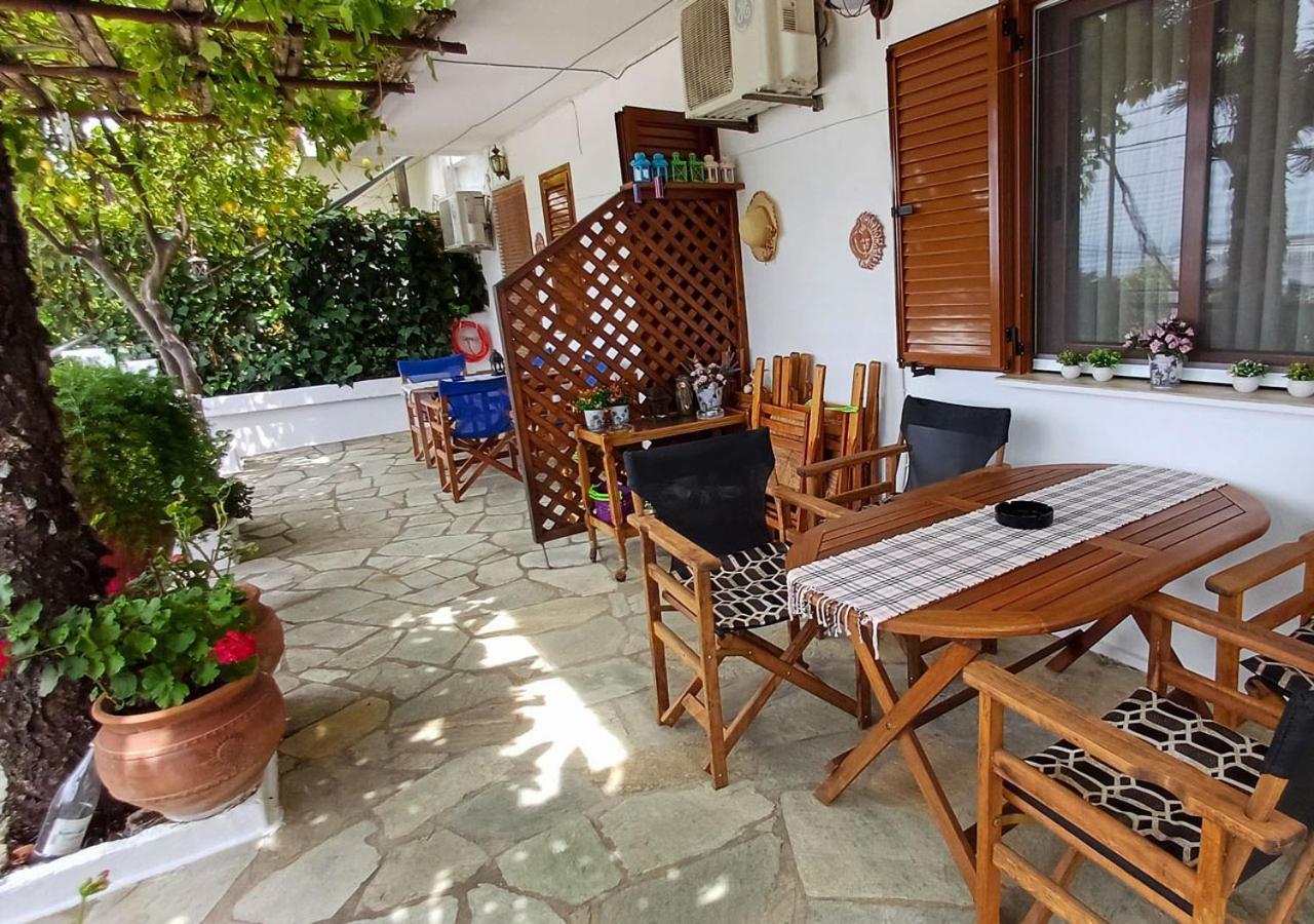 Studios And Apartments Meri Нео Клима Екстериор снимка
