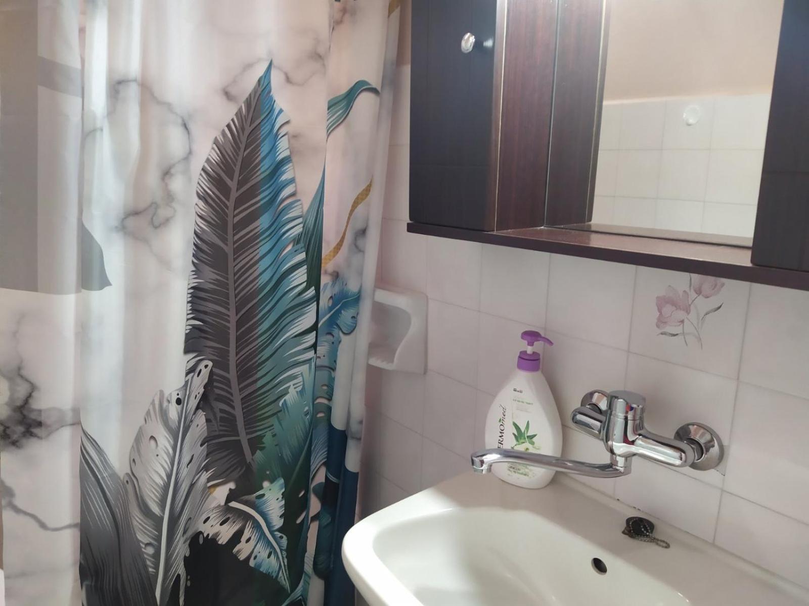 Studios And Apartments Meri Нео Клима Екстериор снимка