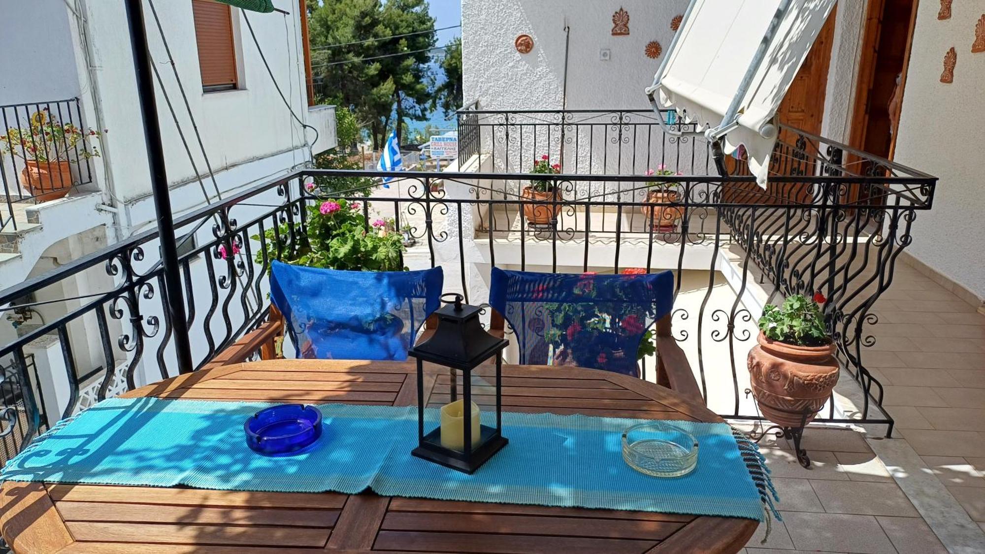 Studios And Apartments Meri Нео Клима Екстериор снимка
