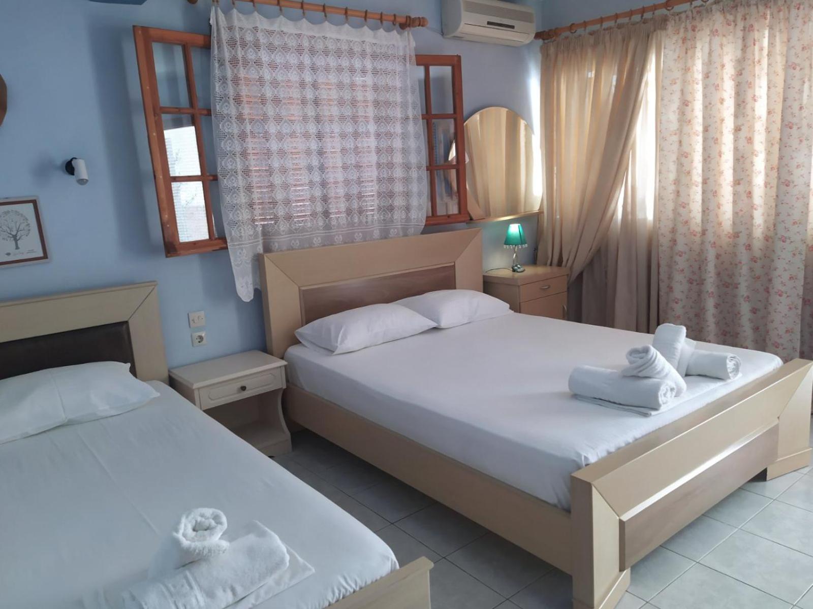 Studios And Apartments Meri Нео Клима Екстериор снимка