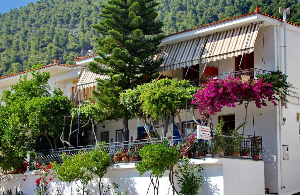 Studios And Apartments Meri Нео Клима Екстериор снимка