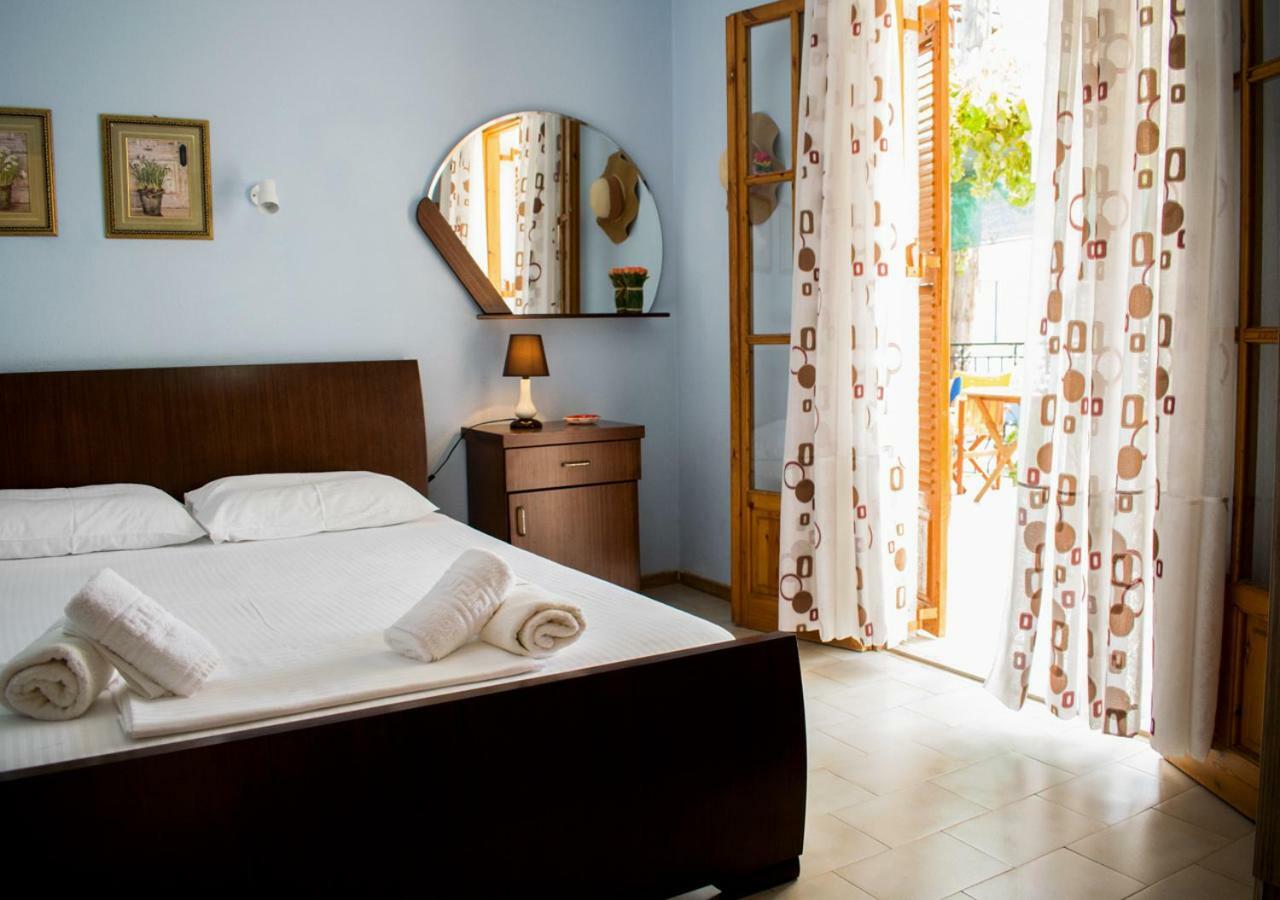 Studios And Apartments Meri Нео Клима Екстериор снимка